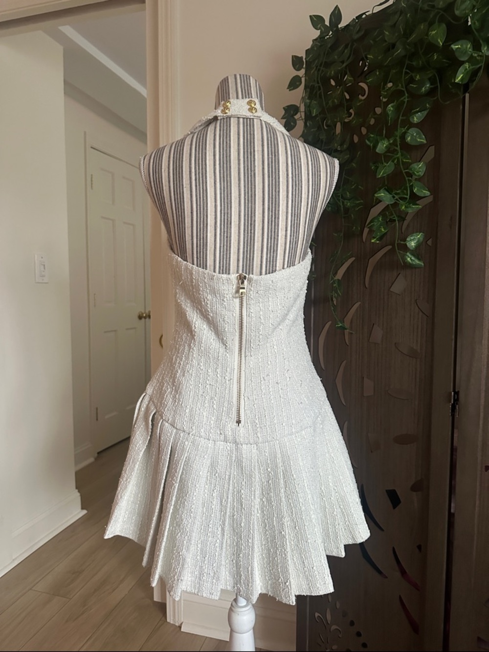 Heiress Pleated Halter Dress - Picture 7 of 10